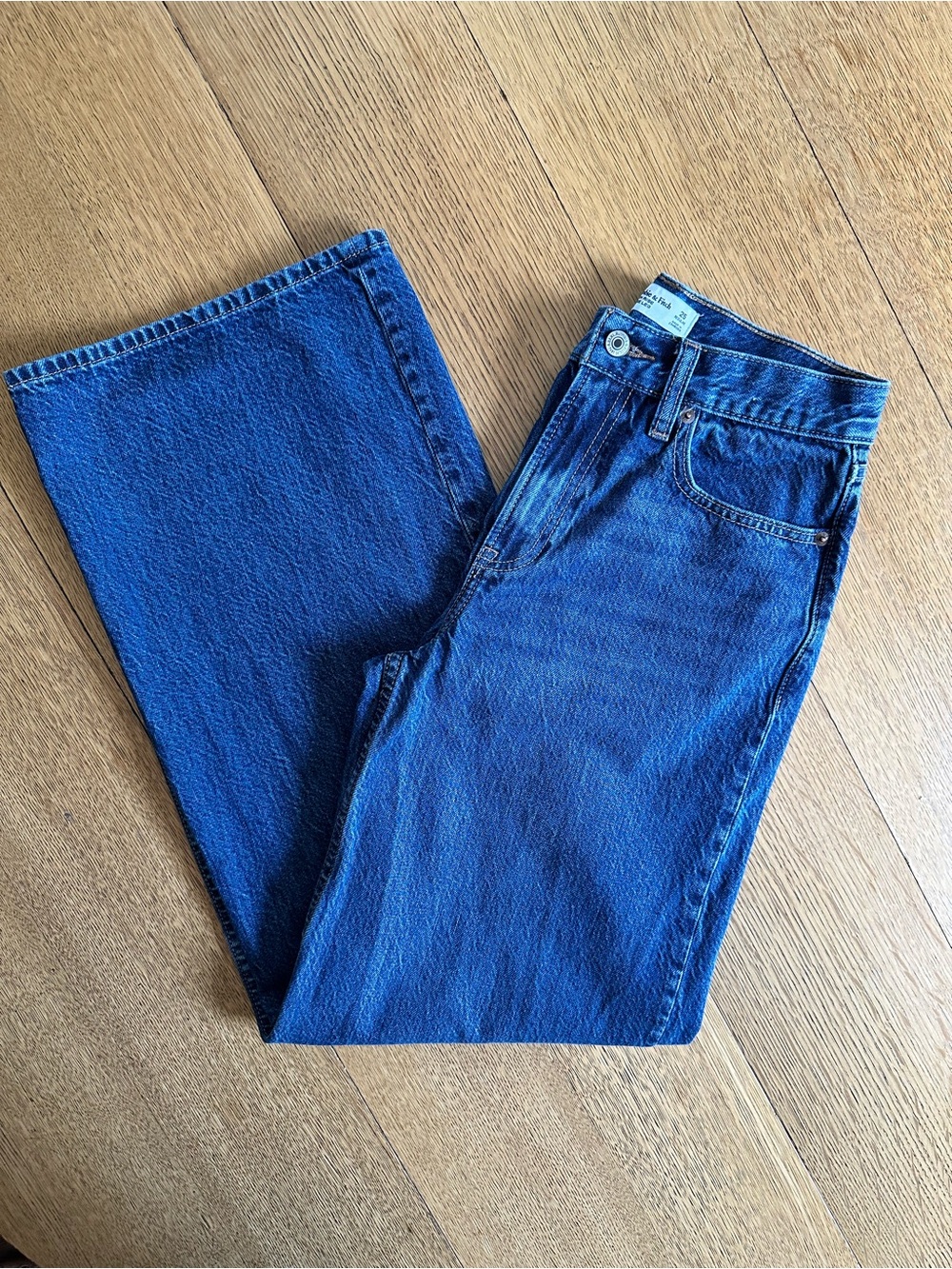 Abercrombie & Fitch Wide-Leg Jeans in Dark Blue Wash Size 25 Regular - Picture 9 of 11